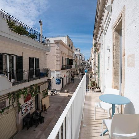 Donna Domenica Boutique Suites Полиньяно-а-Маре Экстерьер фото