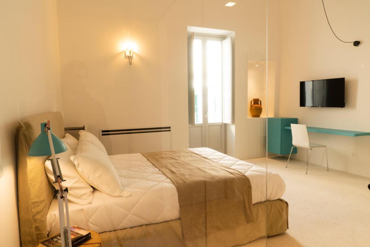 Donna Domenica Boutique Suites Полиньяно-а-Маре Экстерьер фото